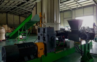 張家港聯(lián)達(dá)機(jī)械 讓“再生塑料生產(chǎn)線”遍布世界，震譽(yù)全球